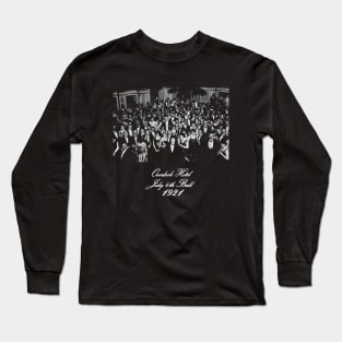 Overlook Hotel 1921 Ball Photo / The Shining Fanart Design Long Sleeve T-Shirt